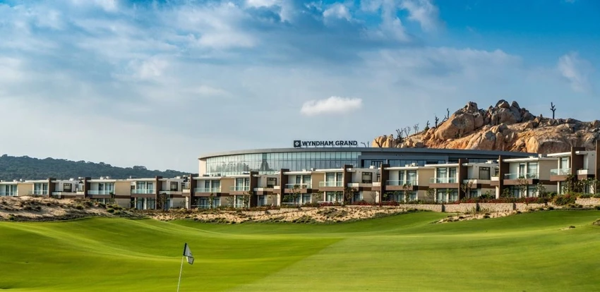Resort Wyndham Grand KN Paradise Cam Ranh: Nơi tận hưởng kỳ nghỉ lễ 30-4 / 1-5 trọn vẹn.jpg