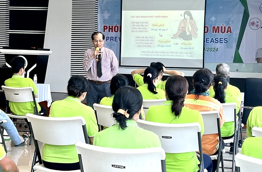 VWS: Tập huấn kỹ năng phòng tránh bệnh giao mùa cho người lao động.jpg