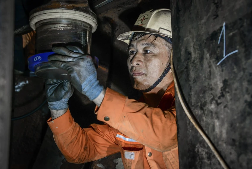 Công tác bảo dưỡng sửa chữa được các đơn vị trong EVNGENCO1 điều phối linh hoạt và hiệu quả để đảm bảo sản xuất.jpg