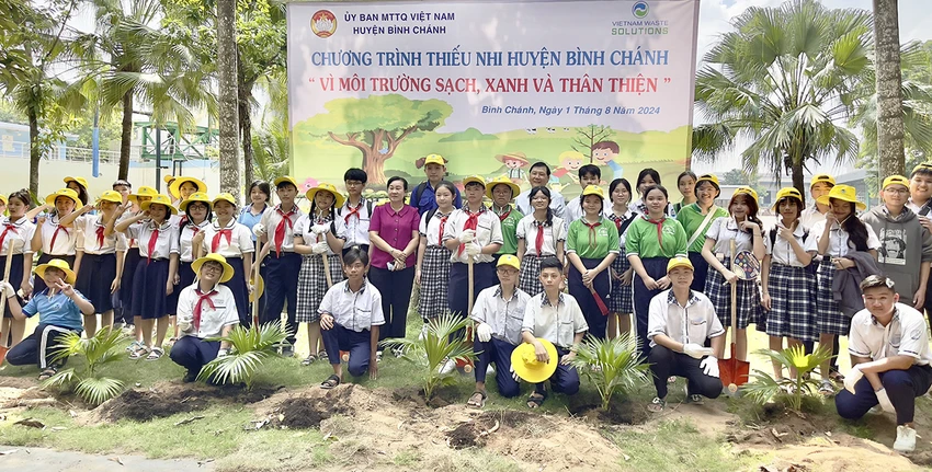 Học sinh Bình Chánh, Ngày hội Môi trường xanh, Đa Phước, VWS.jpg