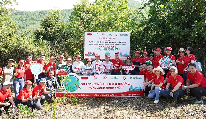 dai-ichi-life-viet-nam-phat-dong-trong-10-000-cay-lim-xanh-tai-rung-phong-ho-phu-ninh-quang-nam.jpg