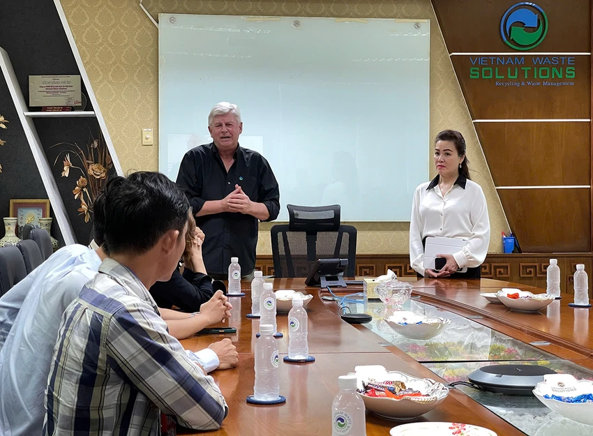 cong-ty-vws-gay-bat-ngo-cho-doan-doanh-nhan-quoc-te.jpg