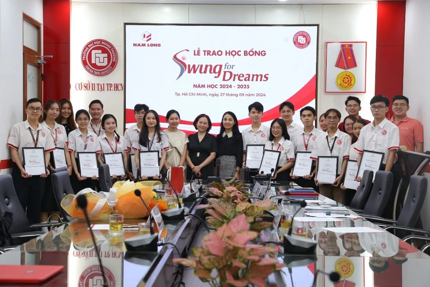 tap-doan-nam-long-trao-72-suat-hoc-bong-swing-for-dreams-nam-2024-voi-tong-gia-tri-720-trieu-dong-2.JPG
