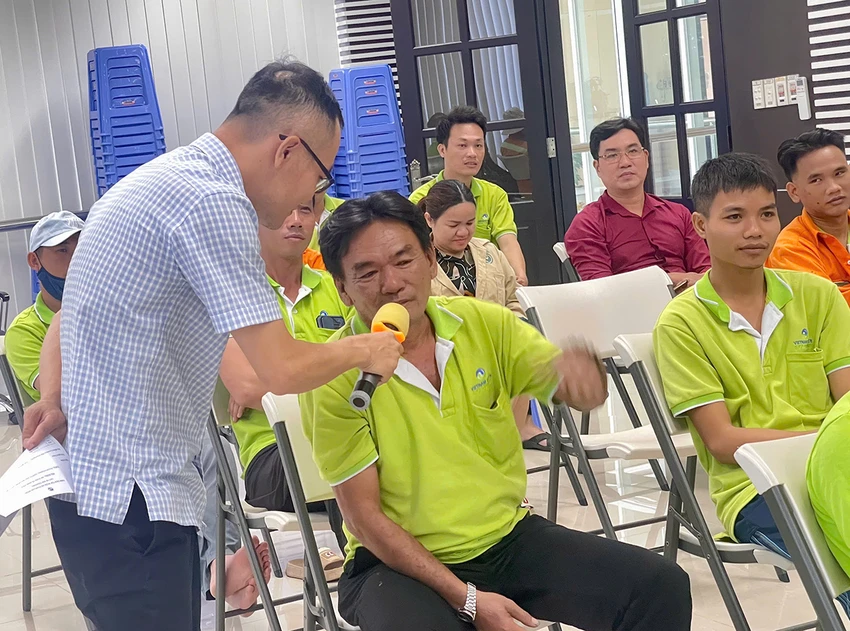 Bãi rác Đa Phước tổ chức huấn luyện vệ sinh viên an toàn và đón tiếp 60 học sinh trường Bắc Mỹ.jpg