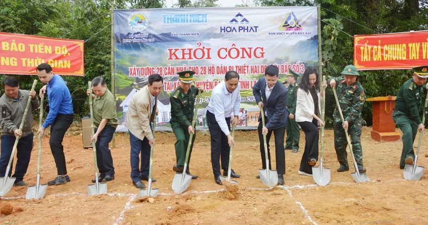 tap-doan-hoa-phat-tai-tro-10-ty-dong-cho-ba-con-lao-cai-tai-thiet-sau-bao-so-3.jpg