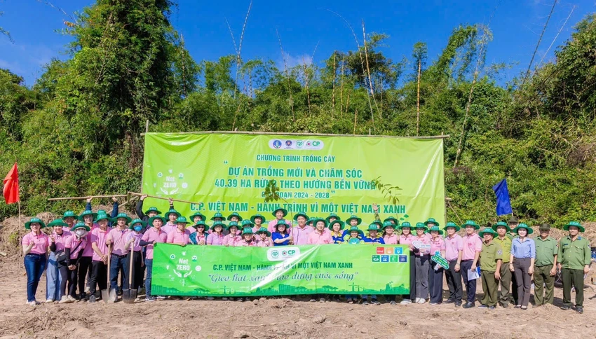 cp-viet-nam-ban-giao-du-an-trong-rung-tai-ta-thiet-binh-phuoc-3.JPG
