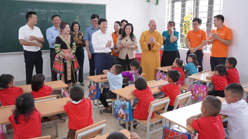 5-nam-lien-tiep-shb-trong-top-50-doanh-nghiep-loi-nhuan-xuat-sac-viet-nam-2.jpg