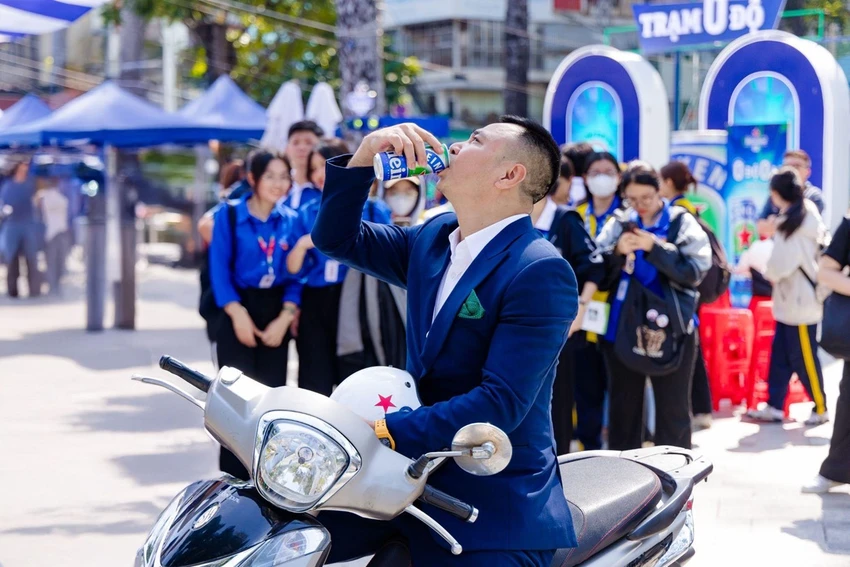 lan-toa-thoi-quen-uong-co-trach-nhiem-lua-chon-thuc-uong-0-0-do-con-khi-lai-xe-tham-gia-giao-thong-dip-cuoi-nam-3.jpg