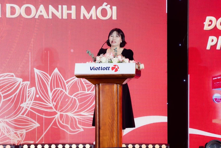 Vietlott vinh danh các đại lý, điểm bán hàng tiêu biểu sau hơn 8 năm triển khai kinh doanh.jpg