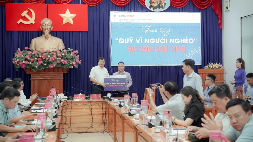 evnhcmc-dam-bao-cung-cap-dien-tren-dia-ban-quan-11-2.jpg