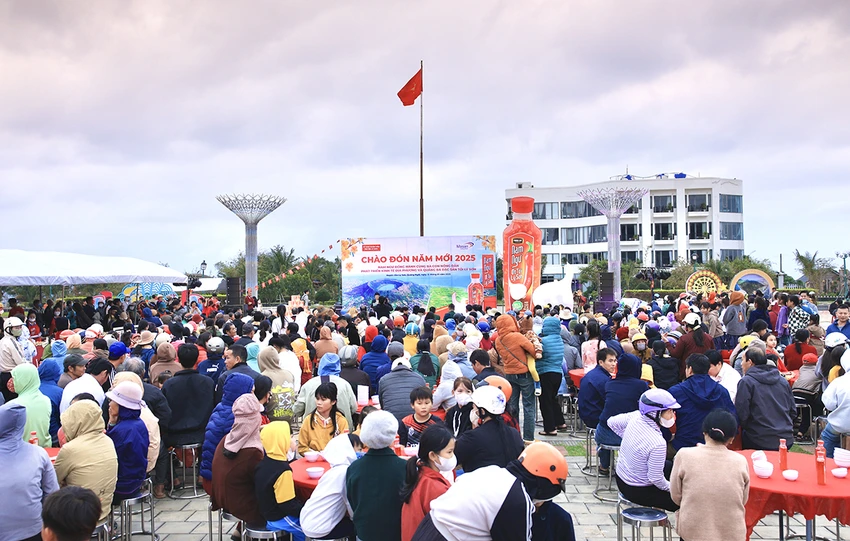 nam-ngu-cung-ba-con-dao-ly-son-don-tet-noi-dai-niem-vui-vu-mua-boi-thu-5.JPG