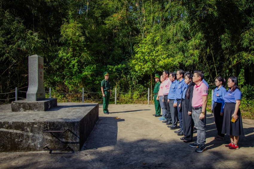 cp-viet-nam-va-hanh-trinh-toi-yeu-to-quoc-toi-tai-binh-phuoc-2.JPG