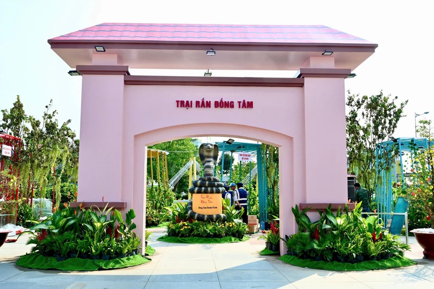 duong-hoa-xuan-tien-giang-diem-den-hap-dan-phuc-vu-nhan-dan-vui-xuan-don-tet-3.jpg