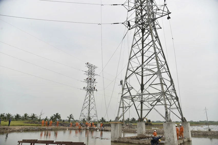 EVNSPC: Nỗ lực đóng điện loạt công trình trước kỳ nghỉ Tết Nguyên Đán.jpg