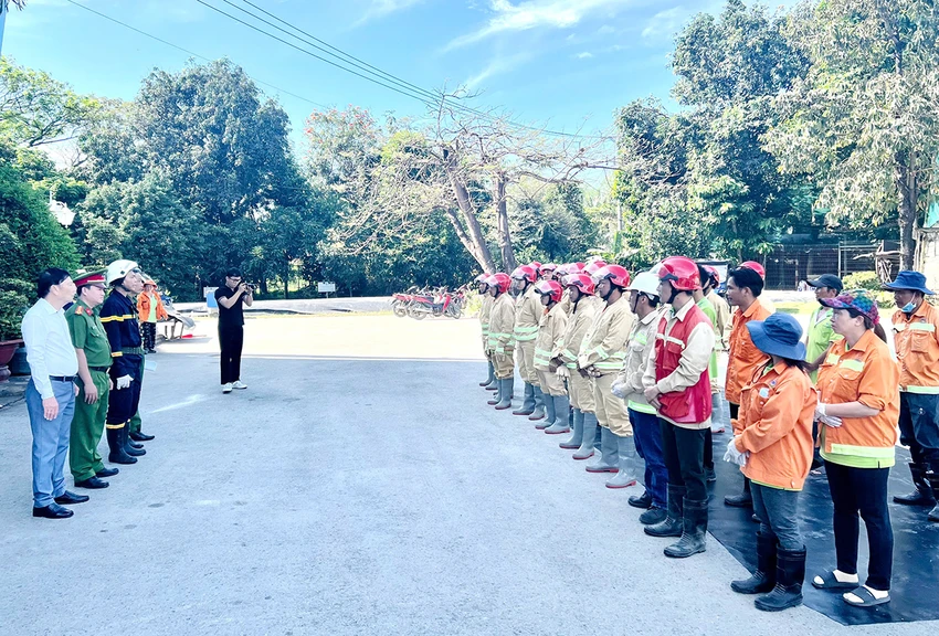 vws-dien-tap-pccc-va-cuu-nan-cuu-ho-tai-da-phuoc-4.jpg