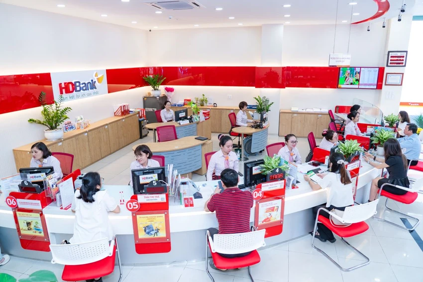 ecash-made-in-hdbank-tu-su-thau-hieu-den-giai-phap-thu-ho-tien-mat-qua-ung-dung-so-dan-dau-thi-truong-2.jpg