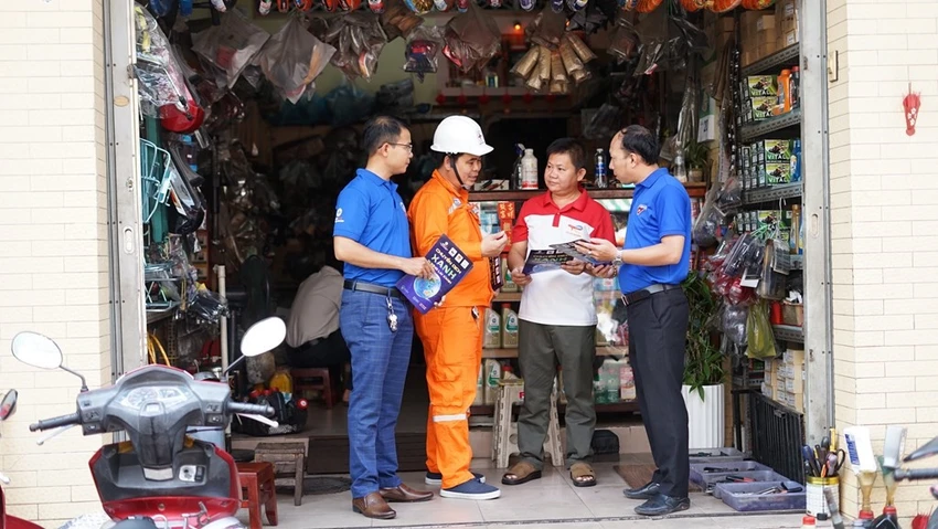 evnspc-trien-khai-nhieu-hoat-dong-huong-ung-chien-dich-gio-trai-dat-2025-2.jpg