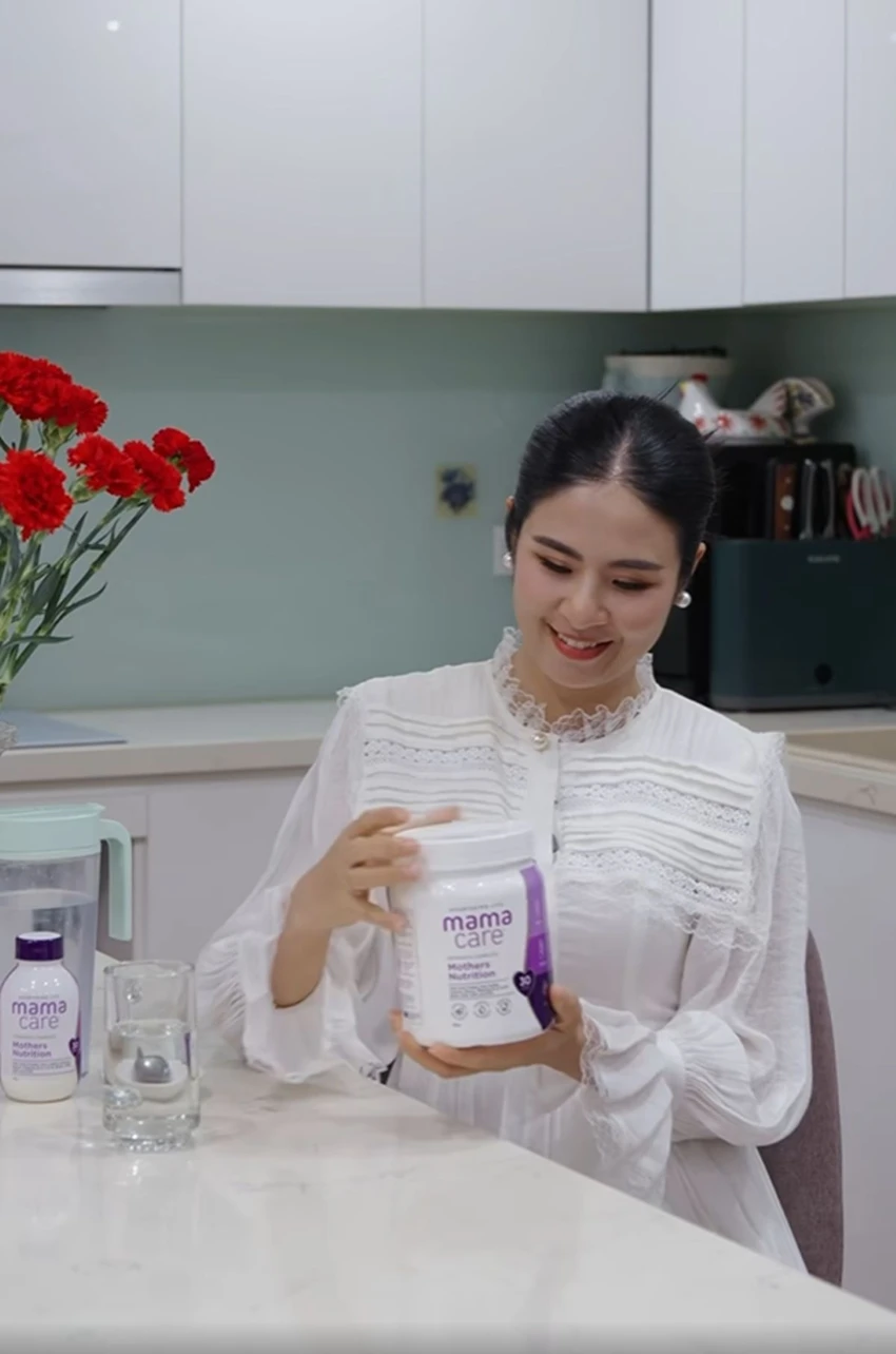 Lần đầu làm mẹ, Hoa hậu Ngọc Hân chọn sản phẩm dinh dưỡng MamaCare đồng hành cùng con.jpg