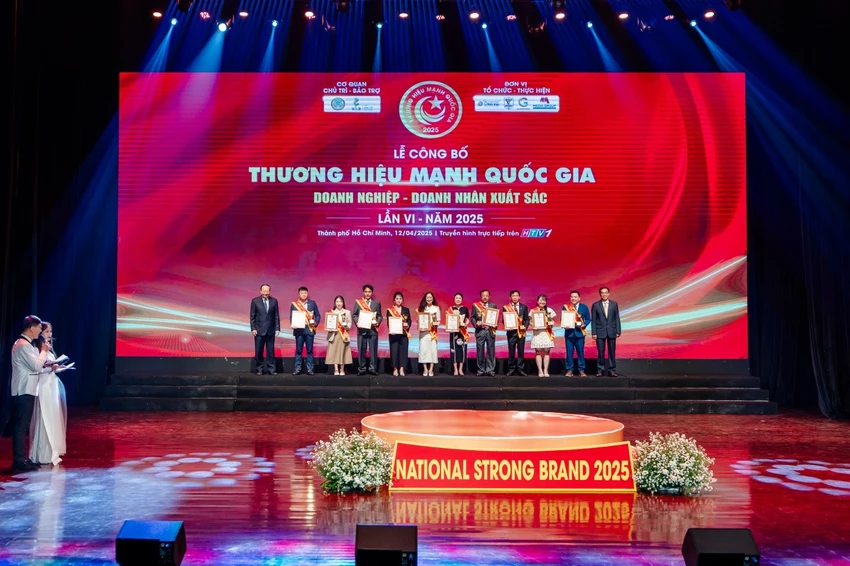 vikoda-dat-danh-hieu-top-10-thuong-hieu-manh-quoc-gia-nam-2025-2.jpg
