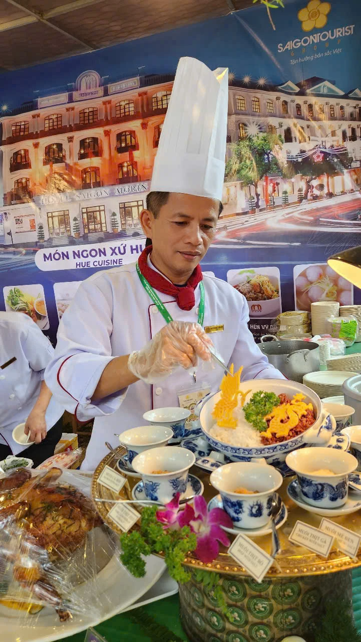 Lần đầu tiên ‘phiên bản quốc tế’ của Lễ hội Văn hóa Ẩm thực Saigontourist Group ‘đổ bộ’ Osaka, Nhật Bản.jpg