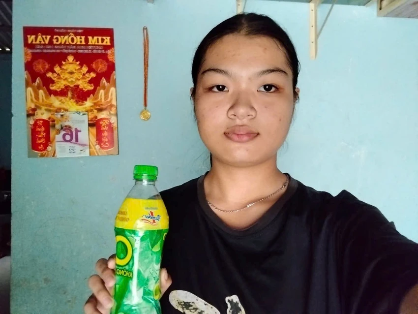lien-tiep-xuat-hien-khach-hang-trung-thuong-tri-gia-20-trieu-dong-nho-giai-nhiet-voi-tra-xanh-khong-do-3.jpg