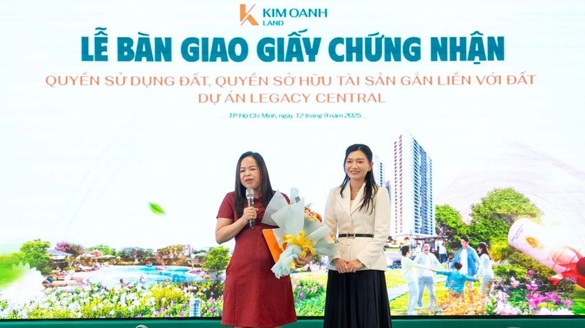 kim-oanh-land-ban-giao-so-hong-dot-1-cho-cu-dan-hai-du-an-century-city-va-legacy-central-2.jpg