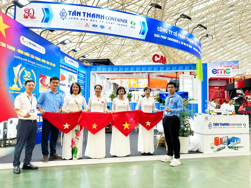 Tân Thanh Container khẳng định vị thế thương hiệu Việt tại Triển lãm Thành tựu Quốc gia A80.png