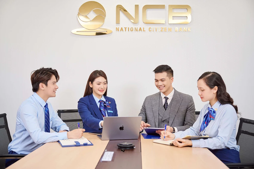 NCB nhận 3 giải thưởng quốc tế về công nghệ từ Global Banking & Finance Review.jpg