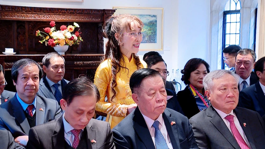 tien-si-nguyen-thi-phuong-thao-cam-ket-tiep-tuc-mo-rong-hop-tac-cung-dh-oxford-2.jpg