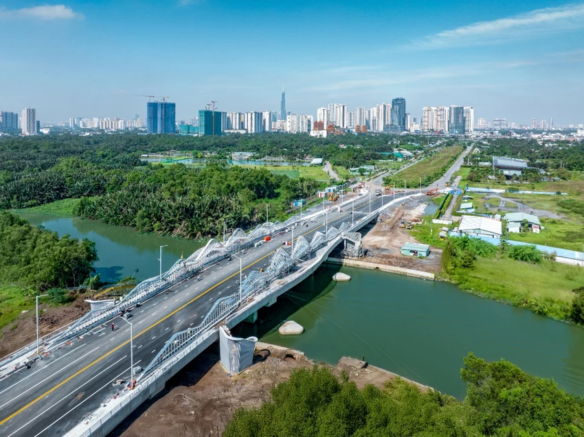 duong-lien-phuong-xuyen-tam-do-thi-ty-do-chuan-bi-thong-xe-go-nut-that-un-tac-cho-nut-giao-lon-nhat-tp-hcm.jpg