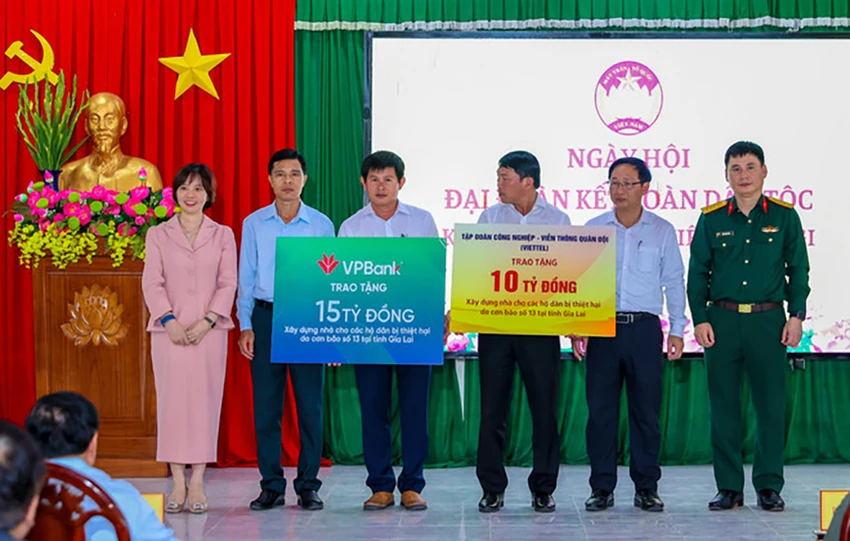 vpbank-trien-khai-goi-ho-tro-lai-suat-1-000-ty-dong-cho-khach-hang-anh-huong-bao-lu-2.jpg