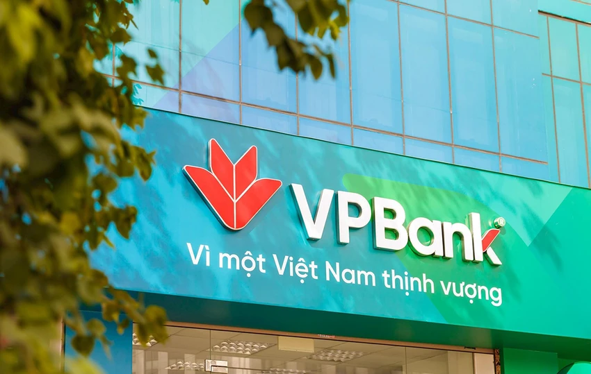 vpbank-trien-khai-goi-ho-tro-lai-suat-1-000-ty-dong-cho-khach-hang-anh-huong-bao-lu.jpeg