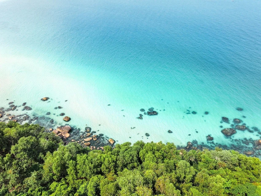 dieu-gi-khien-bao-anh-goi-y-nen-di-phu-quoc-thay-vi-thai-lan.jpg