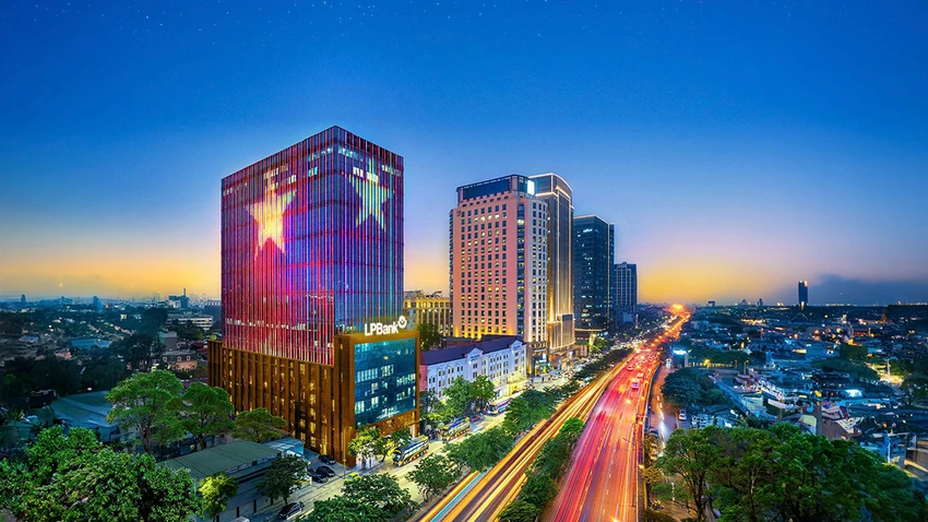 lpbank-to-chuc-dai-hoi-co-dong-bat-thuong-de-trinh-phuong-an-mo-room-ngoai-len-30.jpg