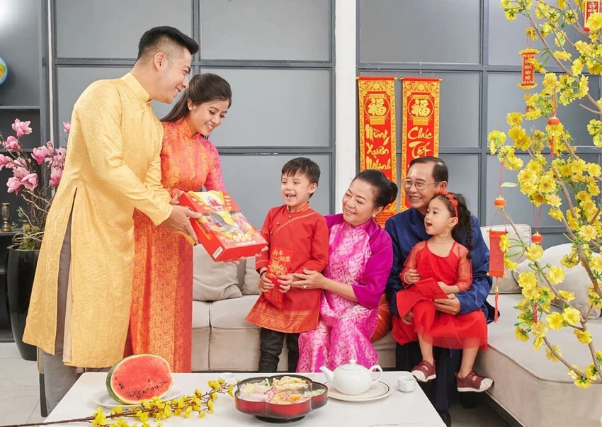 hop-qua-tet-xu-huong-tieu-dung-moi-cua-nguoi-viet.png