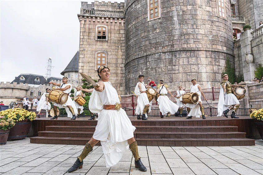 ba-na-hills-tung-chinh-sach-ve-cap-treo-khong-gioi-han-so-lan-len-cap-trong-3-ngay-5.jpg