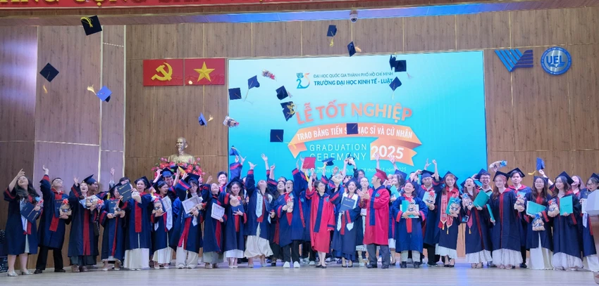 nam-2026-uel-hoi-nhap-ky-nguyen-so-voi-loat-nganh-hoc-khat-nhan-luc-2.jpg