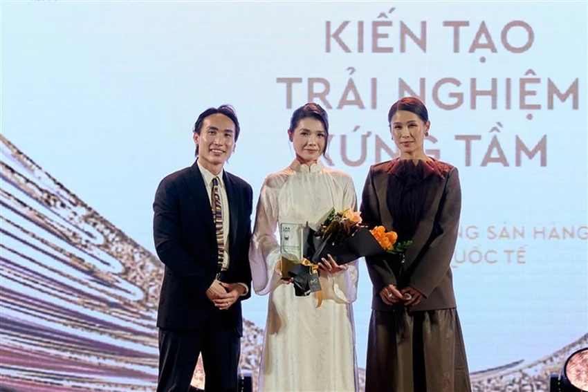 mot-nam-bung-no-cua-khong-gian-song-hang-hieu-cung-masterise-homes-3.jpg