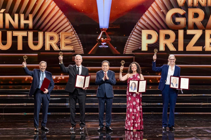 vinfuture-chinh-thuc-tiep-nhan-de-cu-xuat-sac-cho-mua-giai-thu-6.jpg