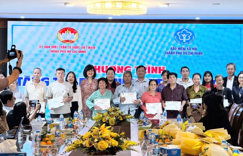bhxh-tp-hcm-tru-cot-an-sinh-cua-do-thi-hon-14-trieu-dan-2.png