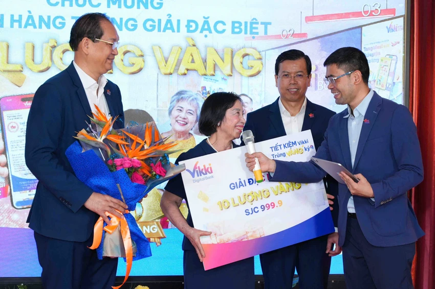 chu-nhan-vang-ky-da-xuat-hien-mua-vang-moi-dang-bat-dau-cung-vikki-digital-bank-2.jpg