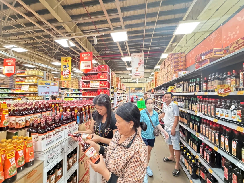 nuoc-mam-truyen-thong-sasco-bi-quyet-tram-nam-gan-thap-ky-hang-viet-nam-chat-luong-cao.jpg