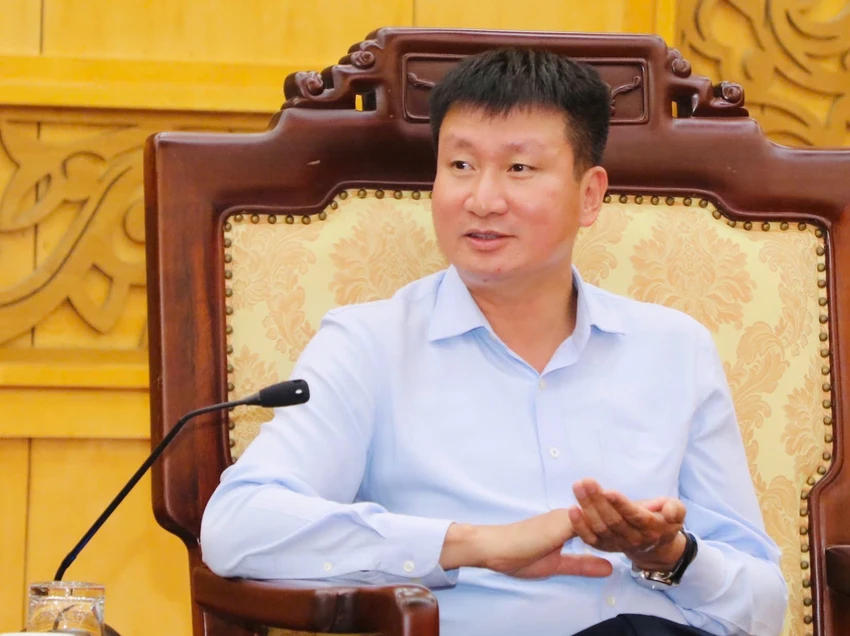 fpt-lam-viec-voi-lanh-dao-tinh-ninh-binh-thuc-day-hop-tac-chuyen-doi-so-va-giao-duc-4.jpg