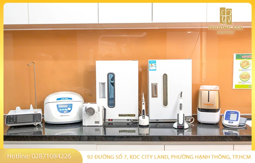 nha-khoa-phuong-sen-giai-phap-trong-rang-implant-nhanh-chong-voi-chi-phi-toi-uu-cho-khach-hang.jpg