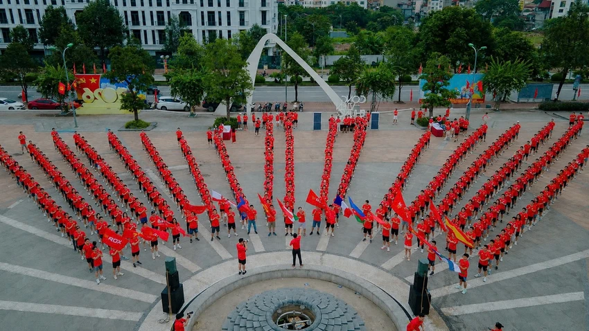 nguoi-rox-ket-noi-qua-nhung-buoc-chay-day-noi-luc-2.jpg