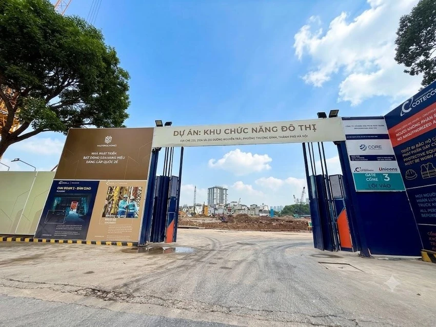 Dự án khu chức năng đô thị tại địa chỉ 233, 233A &amp; 235 Nguyễn Trãi (tên thương mại: Hanoi Seasons Garden) là một trong những dự án đang thu hút sự quan tâm của thị trường trong thời gian gần đây.