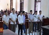 Nguyên bí thư Đảng ủy phường đánh bạc lãnh án