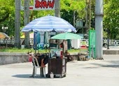 Người dân miền Trung chật vật với cái nắng nóng như thiêu đốt