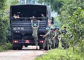 Nửa quả núi lớn đã đổ ập xuống thủy điện Rào Trăng 3
