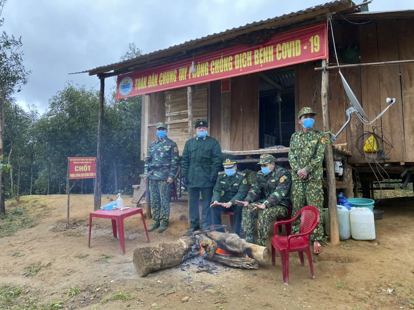 Hình ảnh lính biên phòng tuần tra giữa trời đông giá rét ảnh 5 Hình ảnh lính biên phòng tuần tra giữa trời đông giá rét ảnh 5